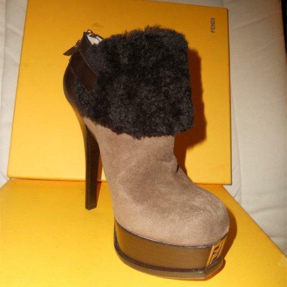 FENDI Fendista Shearling Fur Brown Suede Buckle Platform Ankle Boots - Picture 6 of 12